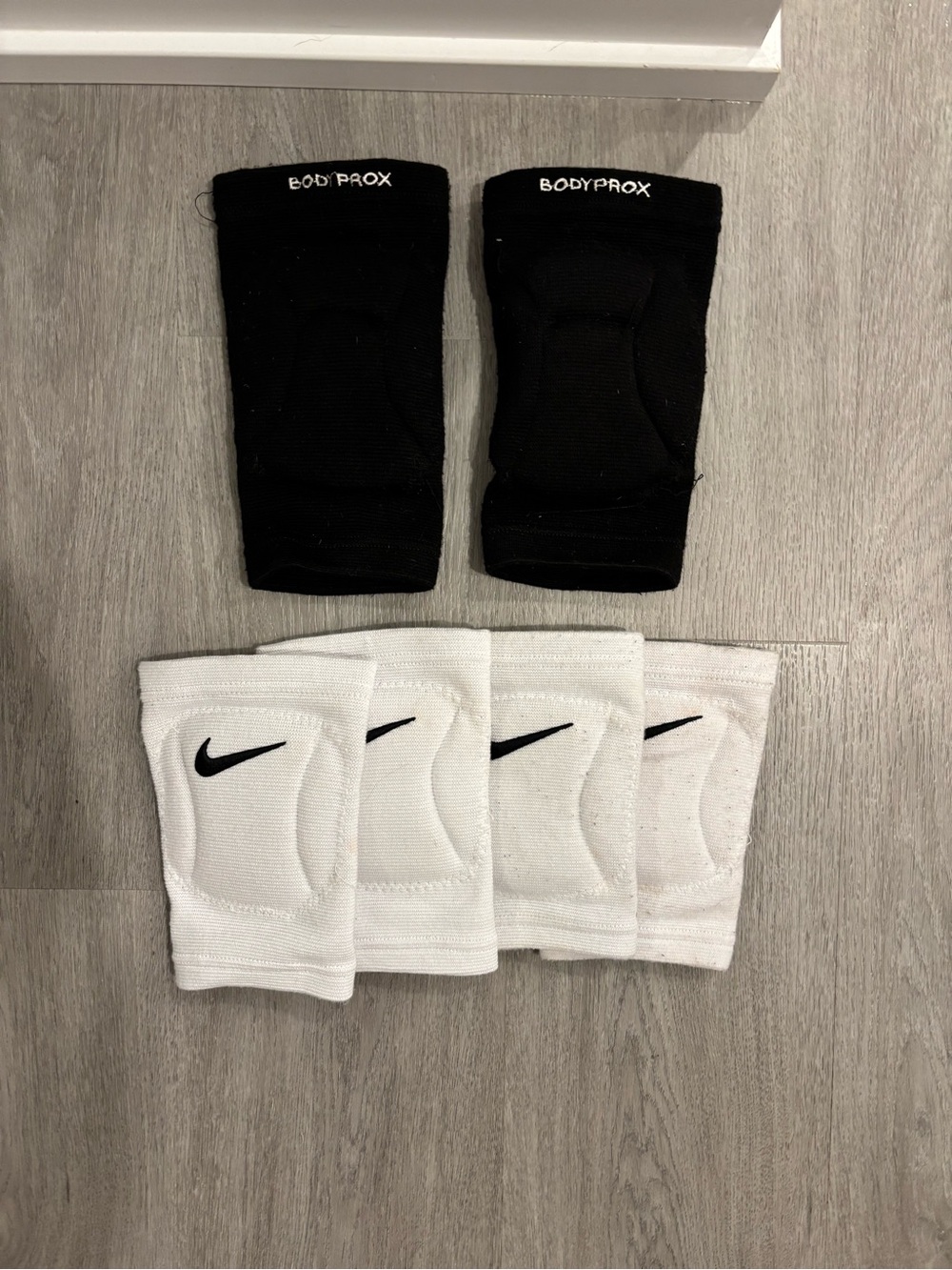 Small Nike White Knee Pads for Volleyball + BODYPROX Black Knee Pads